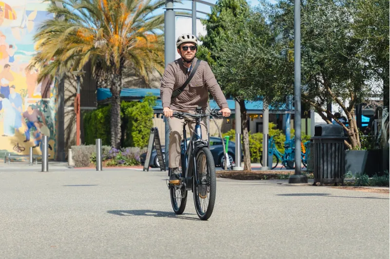 Aventon Level 4 REC Ebike in Glacier Mint-9