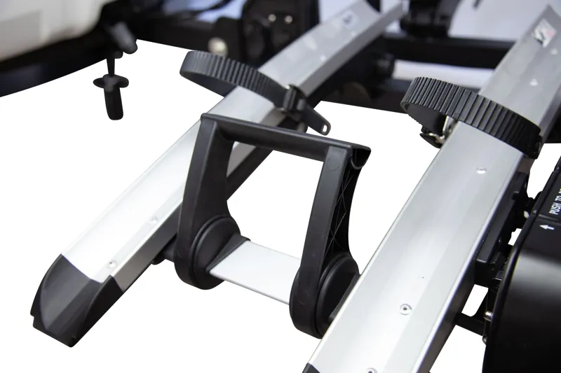 Saris Door County 2-Bike Motorized Hitch Rack-10