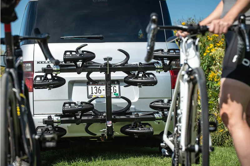 Saris SuperClamp G4 4-Bike Hitch Rack-9